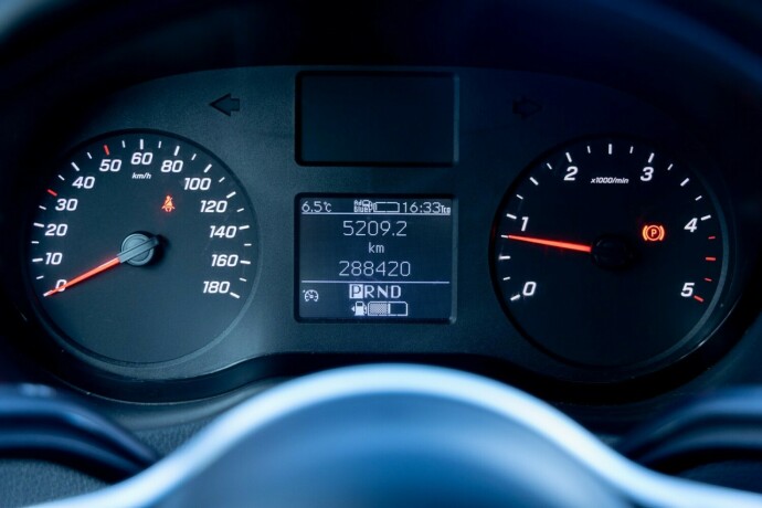 mercedes-benz-sprinter-diesel-2020-big-14