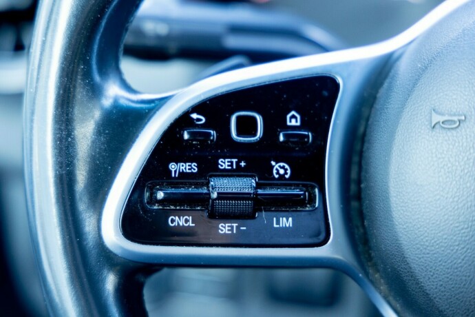 mercedes-benz-sprinter-diesel-2020-big-12