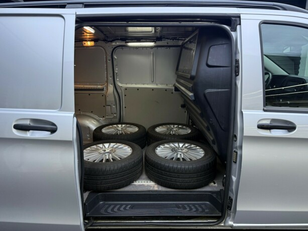 mercedes-benz-vito-diesel-2021-big-28