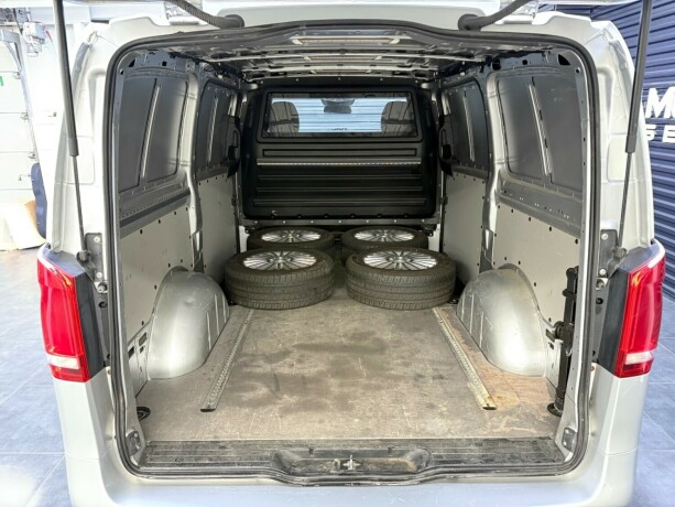 mercedes-benz-vito-diesel-2021-big-32