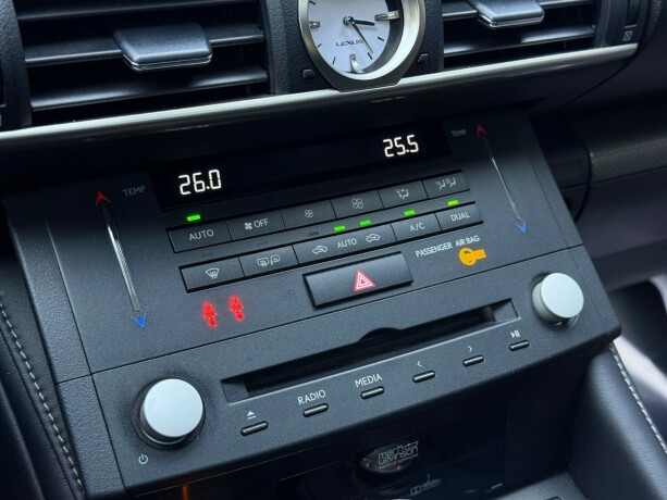 lexus-rc300h-elektrisitetbensin-2017-big-23