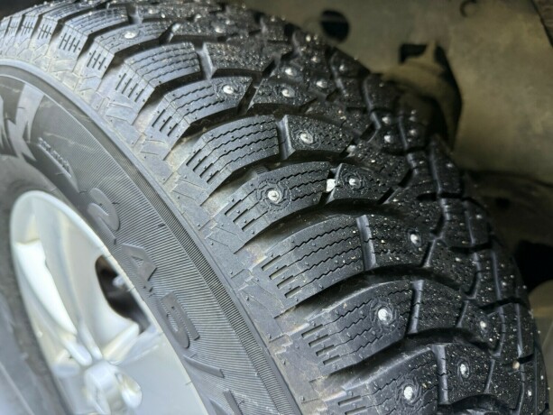 isuzu-d-max-diesel-2011-big-9