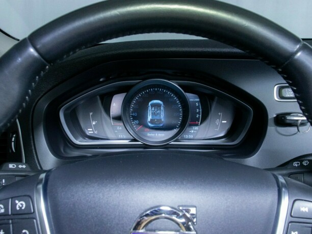 volvo-v40-diesel-2013-big-26