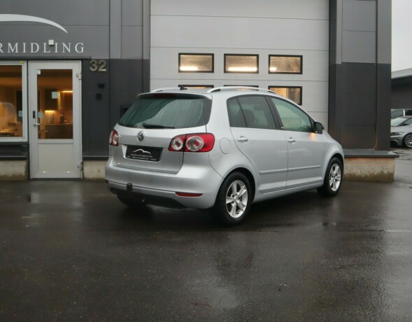 volkswagen-golf-plus-bensin-2012-big-1