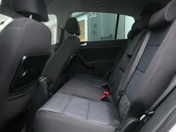 volkswagen-golf-plus-bensin-2012-big-9