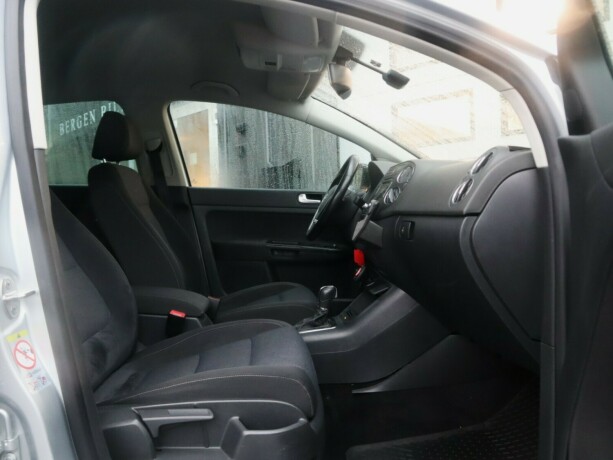 volkswagen-golf-plus-bensin-2012-big-8