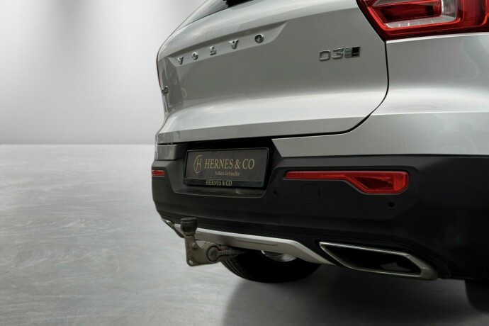 volvo-xc-40-diesel-2018-big-9