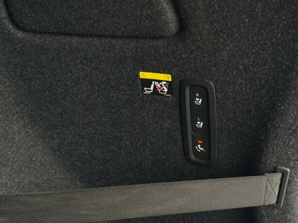 volvo-xc-40-diesel-2018-big-8