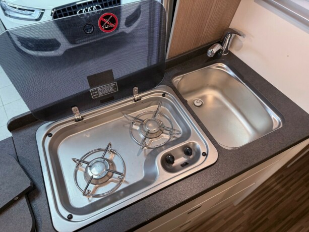 carthago-malibu-van-640-le-charming-gt-diesel-2020-big-27