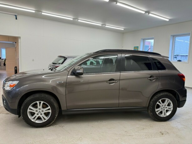 mitsubishi-asx-diesel-2012-big-2