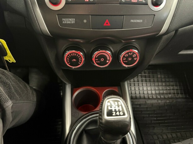 mitsubishi-asx-diesel-2012-big-11