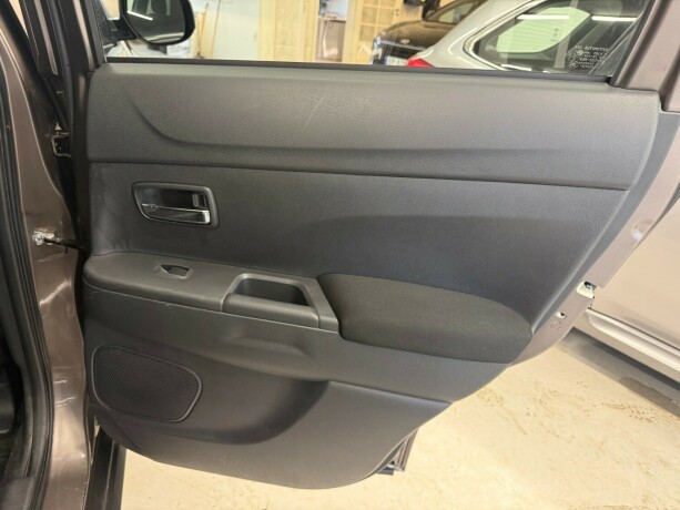 mitsubishi-asx-diesel-2012-big-18