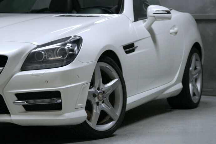 mercedes-benz-slk-bensin-2012-big-2