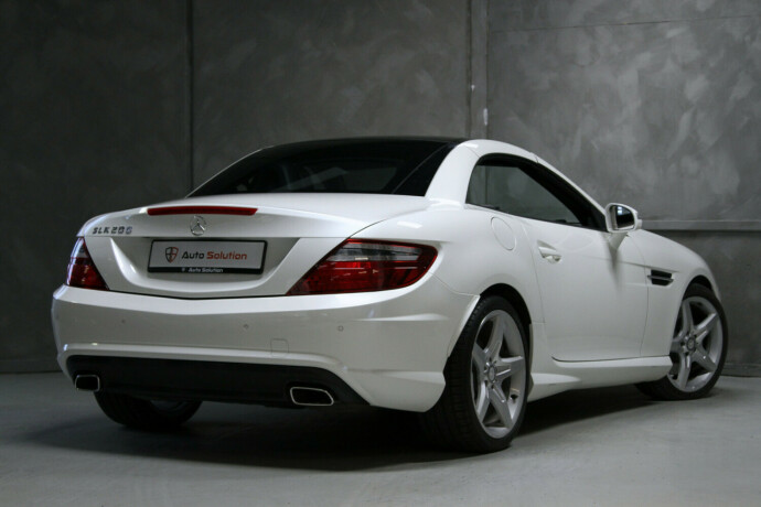 mercedes-benz-slk-bensin-2012-big-5