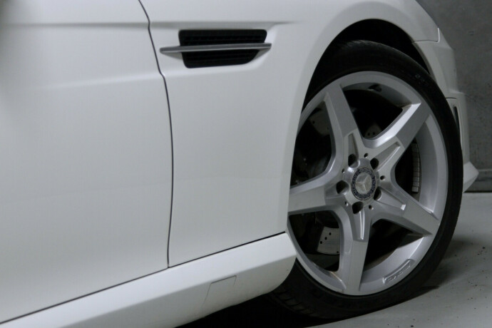 mercedes-benz-slk-bensin-2012-big-9