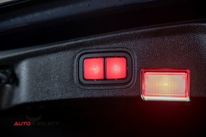 mercedes-benz-c-klasse-elektrisitetbensin-2019-big-9