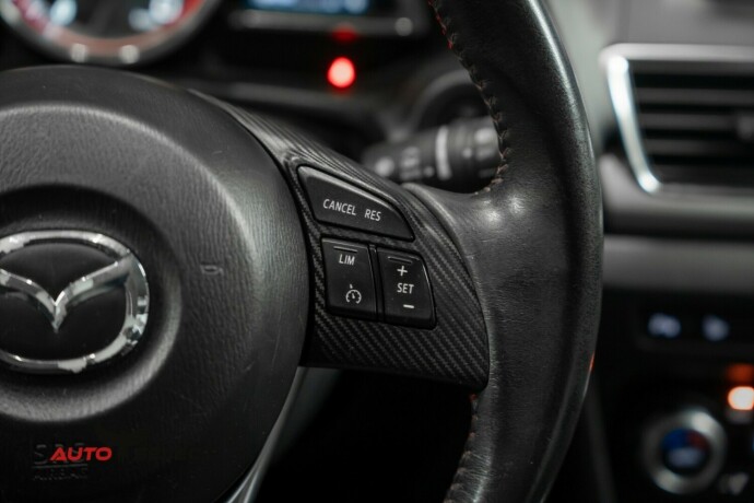 mazda-3-bensin-2014-big-23