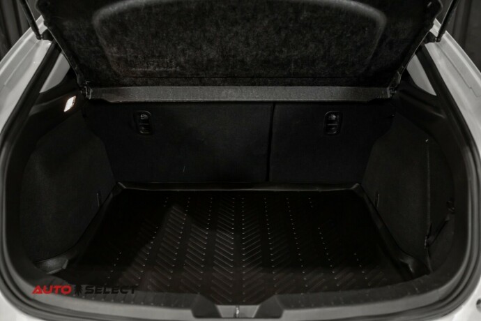 mazda-3-bensin-2014-big-7