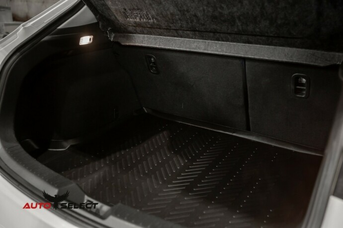 mazda-3-bensin-2014-big-8