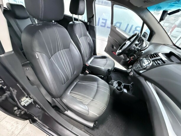 chevrolet-spark-bensin-2013-big-15