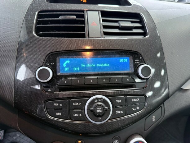 chevrolet-spark-bensin-2013-big-12