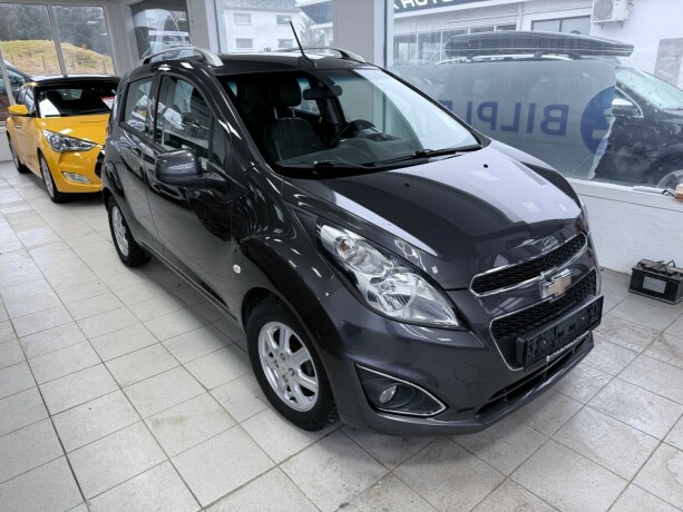 chevrolet-spark-bensin-2013-big-2