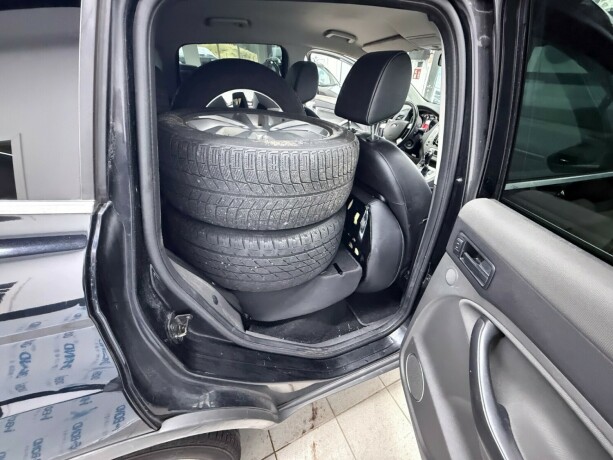 ford-kuga-diesel-2011-big-15