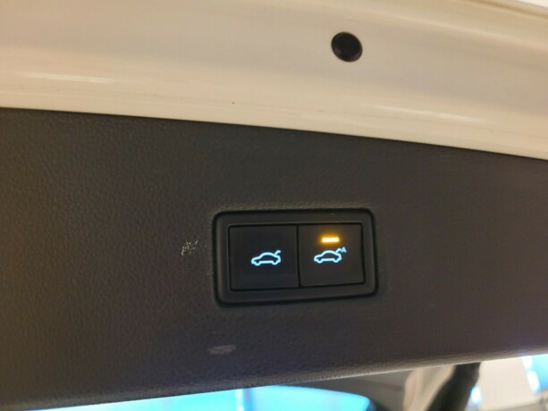 volkswagen-tiguan-diesel-2018-big-18