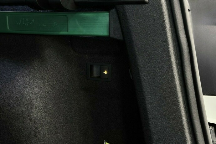 skoda-karoq-diesel-2018-big-13