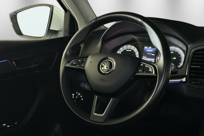 skoda-karoq-diesel-2018-big-22