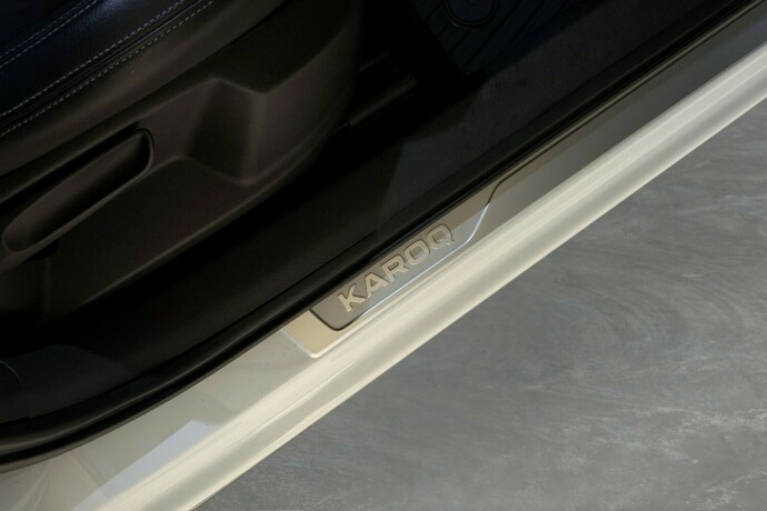 skoda-karoq-diesel-2018-big-14