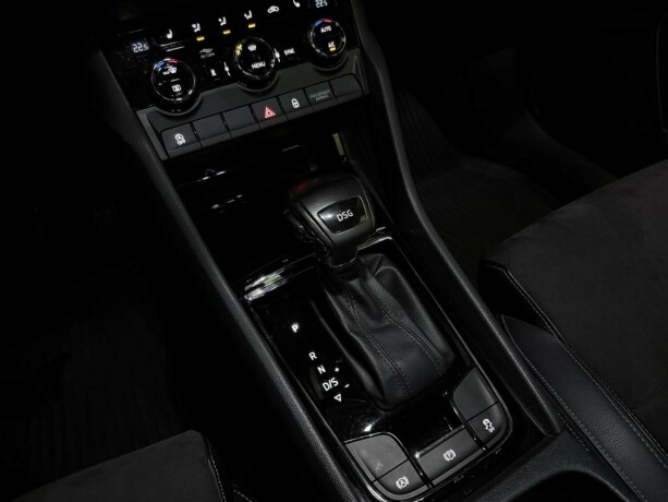 skoda-karoq-diesel-2018-big-30