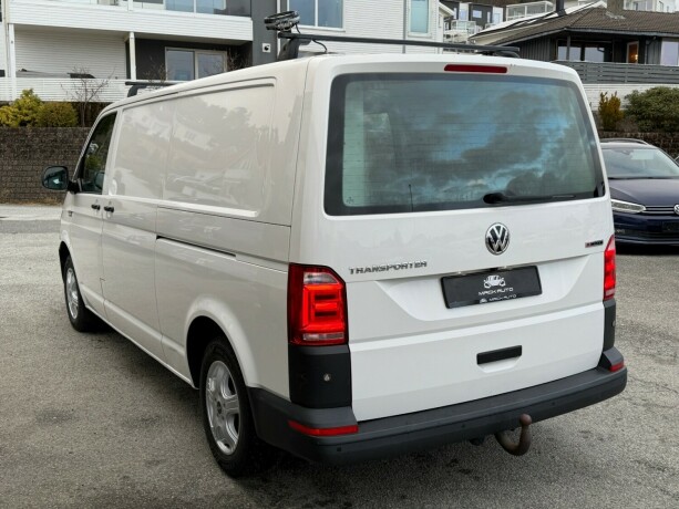 volkswagen-transporter-diesel-2018-big-3