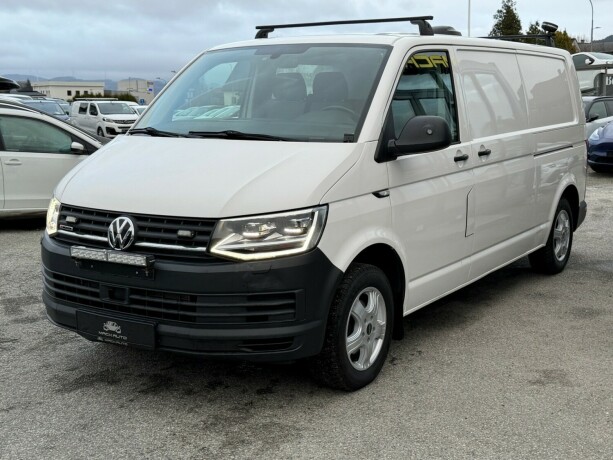 volkswagen-transporter-diesel-2018-big-2