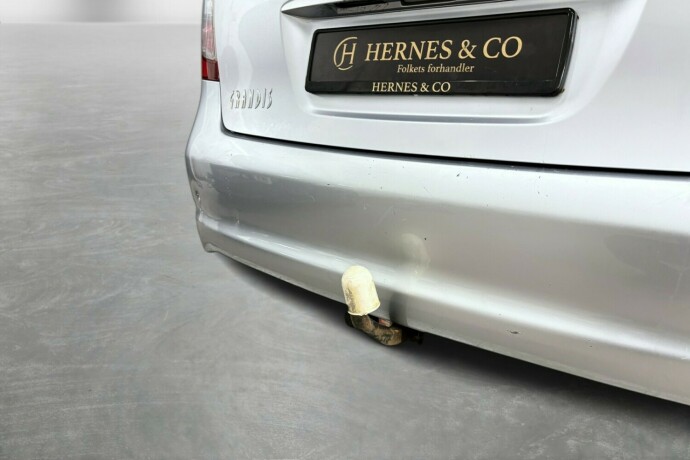 mitsubishi-grandis-diesel-2006-big-11