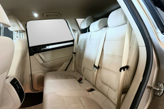 volkswagen-touareg-diesel-2017-big-18