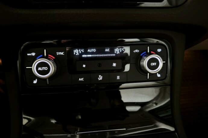 volkswagen-touareg-diesel-2017-big-31