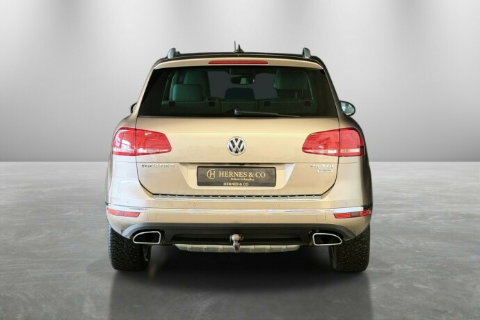 volkswagen-touareg-diesel-2017-big-8