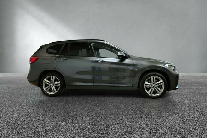 bmw-x1-plug-in-petrol-2021-big-5