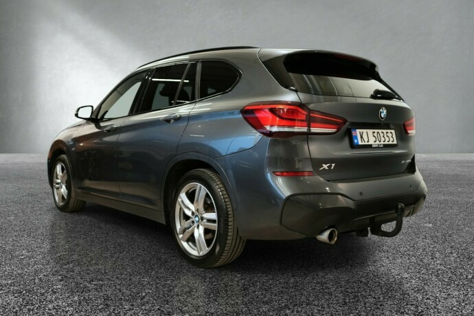 bmw-x1-plug-in-petrol-2021-big-2