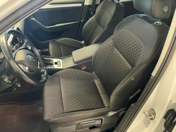 skoda-superb-elektrisitetbensin-2021-big-18