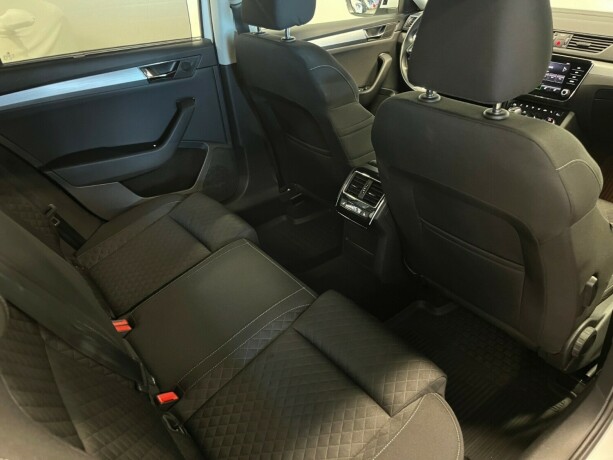 skoda-superb-elektrisitetbensin-2021-big-27