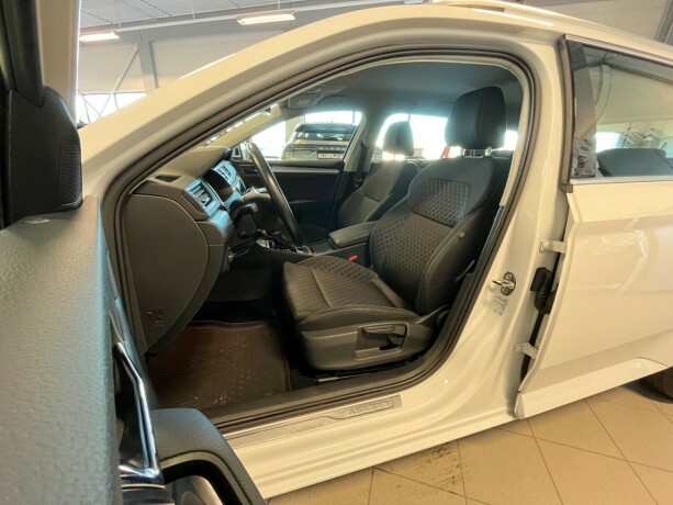 skoda-superb-elektrisitetbensin-2021-big-17