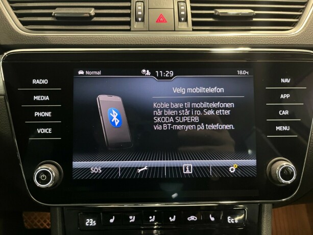 skoda-superb-elektrisitetbensin-2021-big-48