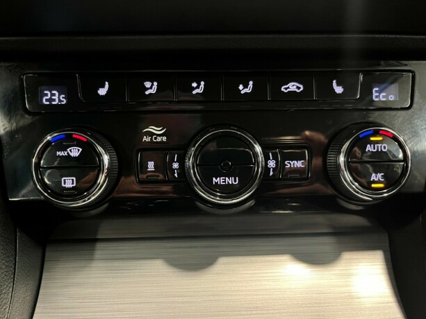 skoda-superb-elektrisitetbensin-2021-big-44