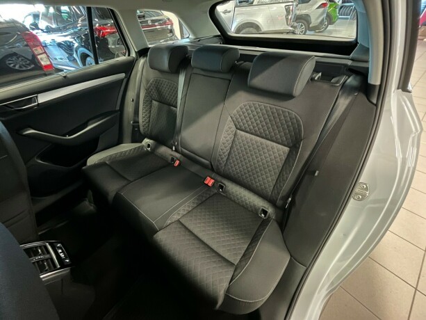 skoda-superb-elektrisitetbensin-2021-big-23