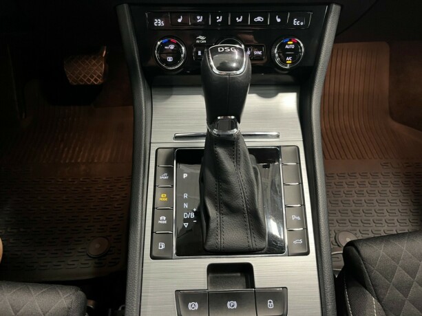 skoda-superb-elektrisitetbensin-2021-big-40