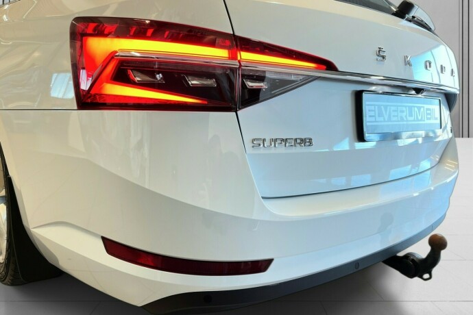 skoda-superb-elektrisitetbensin-2021-big-7