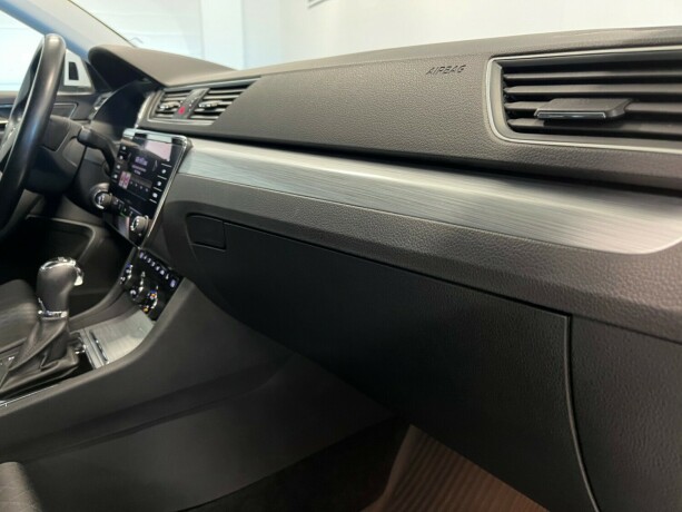 skoda-superb-elektrisitetbensin-2021-big-32