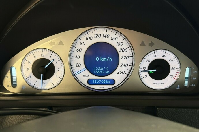 mercedes-benz-clk-bensin-2006-big-18